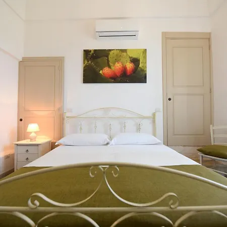 Masseria Peppeturro 3* تْشيستيرنِنو