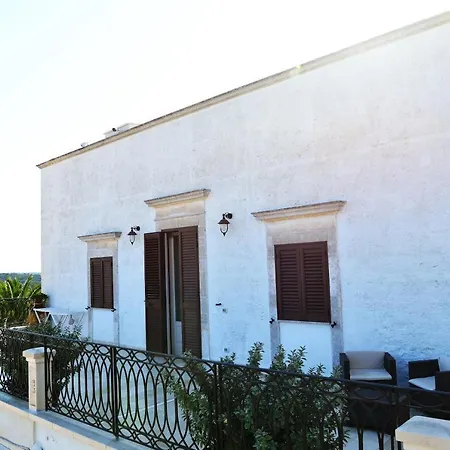 Masseria Peppeturro فندق مبيت وإفطار