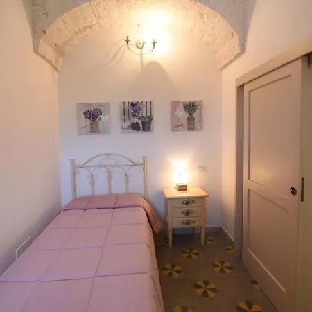 فندق مبيت وإفطار Masseria Peppeturro تْشيستيرنِنو