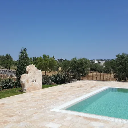 Masseria Peppeturro 3* تْشيستيرنِنو
