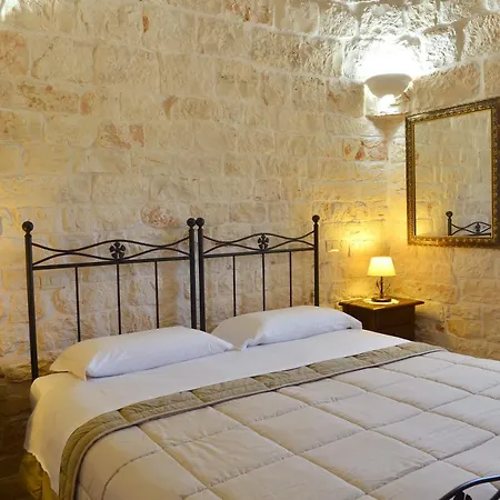 Masseria Peppeturro 3* Cisternino