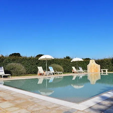 Masseria Peppeturro 3* Cisternino
